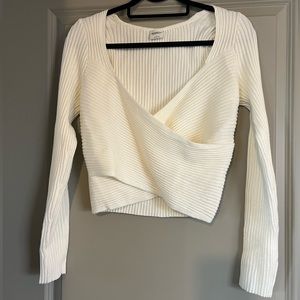 Abercrombie and Fitch white wrap sweater, size large